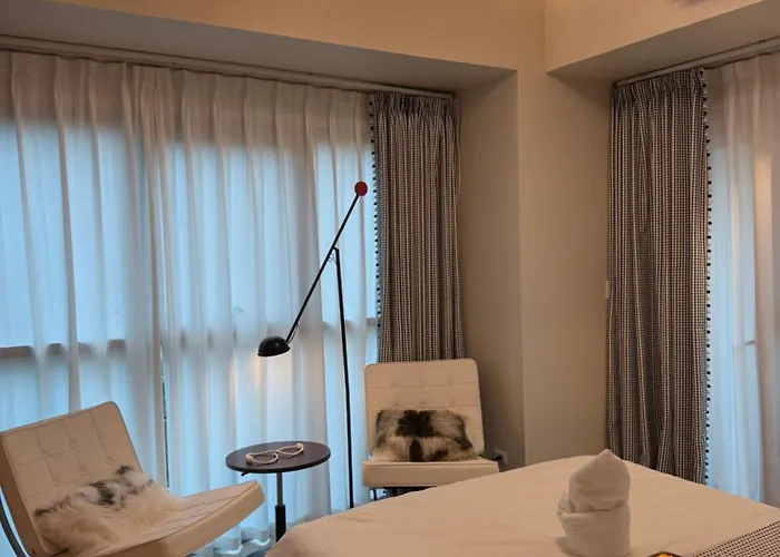 Apartment Luxury 2br Retreat Near Airports Moa Okada